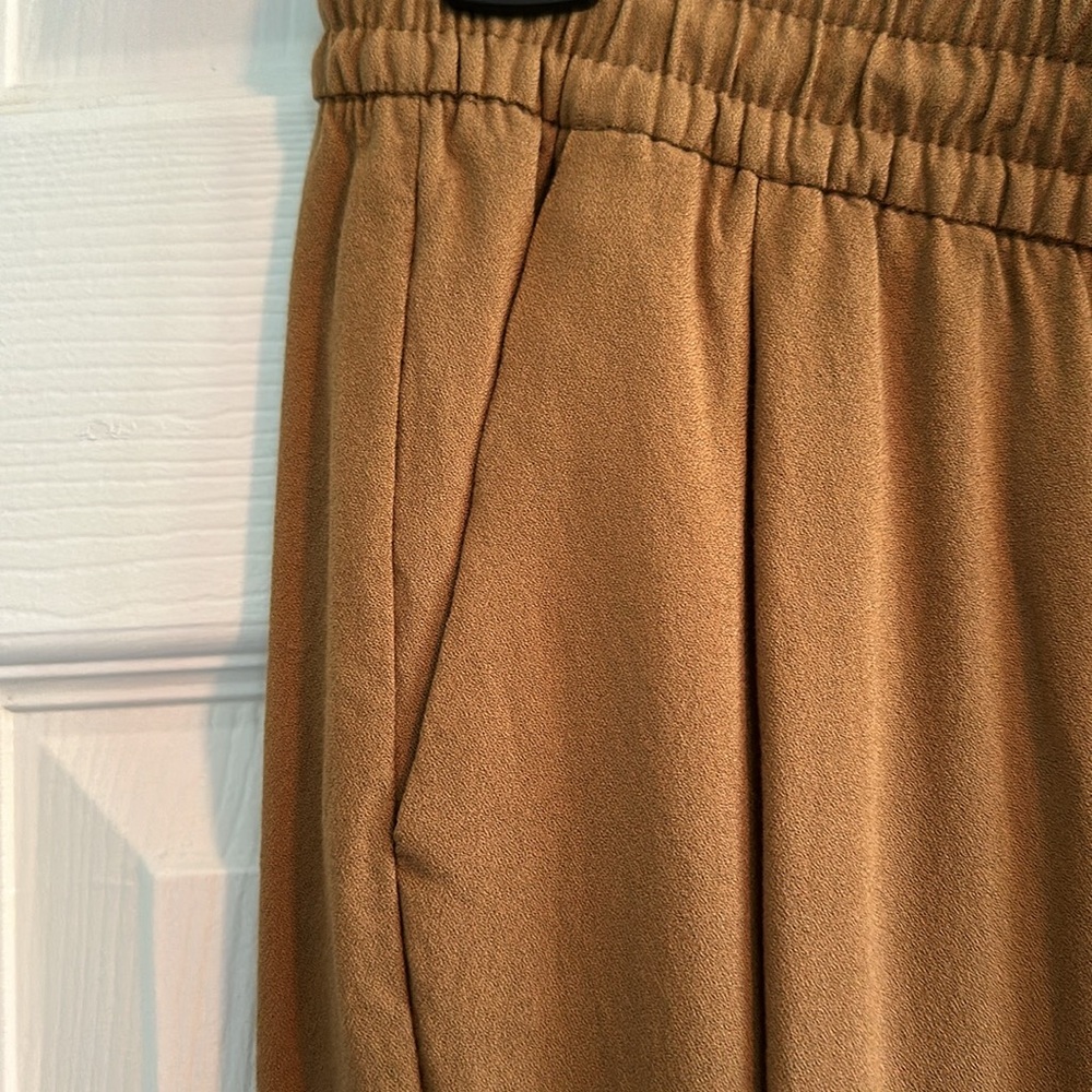 Old Navy Pull On Pants - Picture 3 of 6